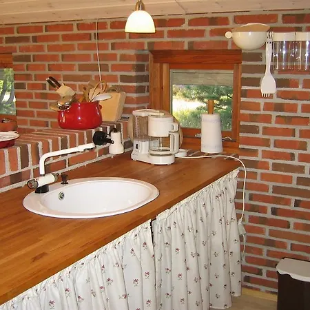 Дом отдыха Holiday 543 *